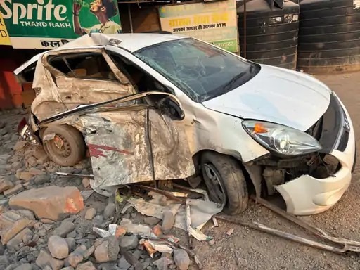 raipur, Car lost control , one youth died