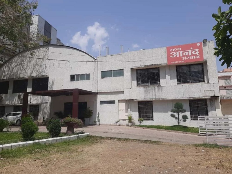 bhopal, Anand Department, citizens