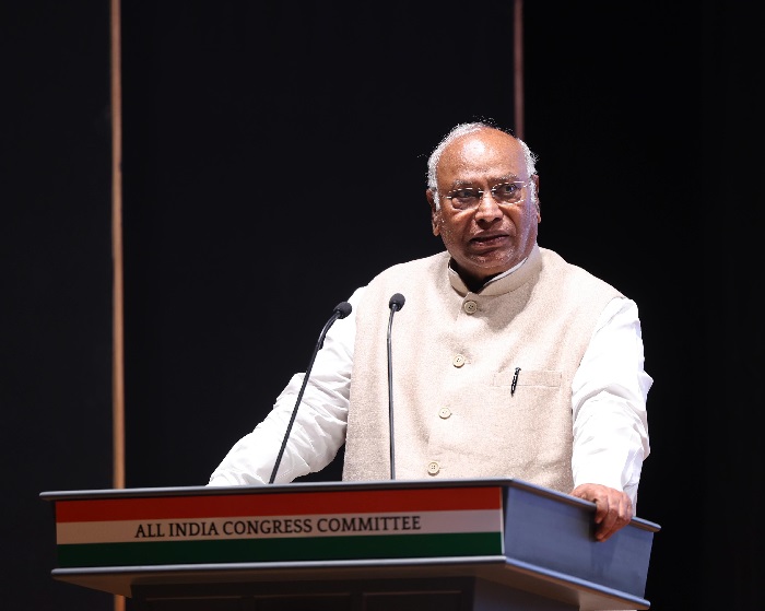 new delhi, MNREGA , Kharge