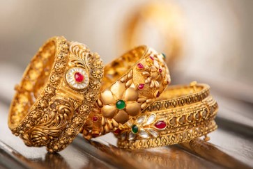 new delhi, Gold became, costlier 