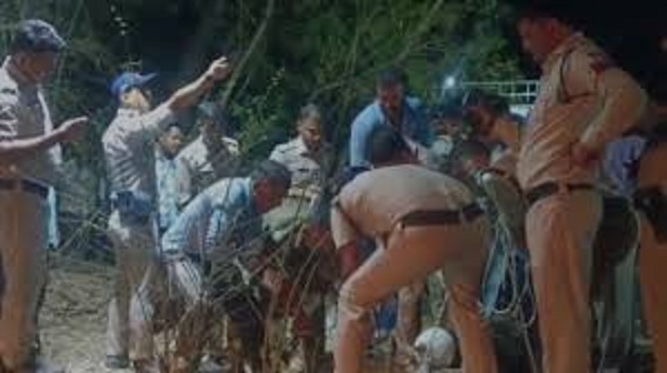 mauganj, 75-year-old man, narrow well  