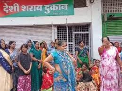 jabalpur,  youth was surrounded , killed with a knife