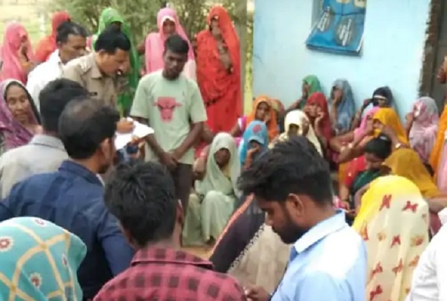 satna, Father and daughter died , farm fence