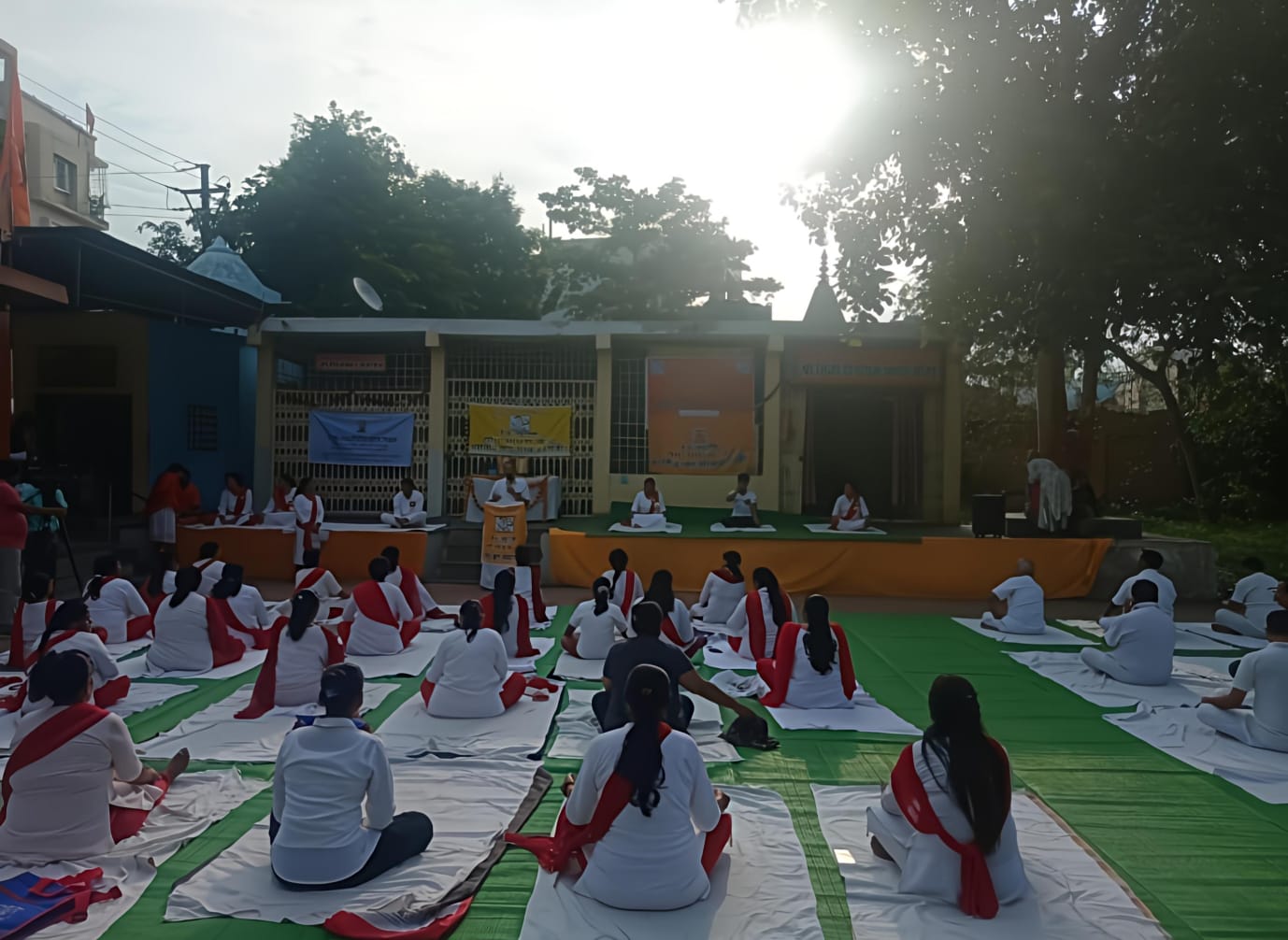 raipur, Yoga songs resonate, first rays of dawn