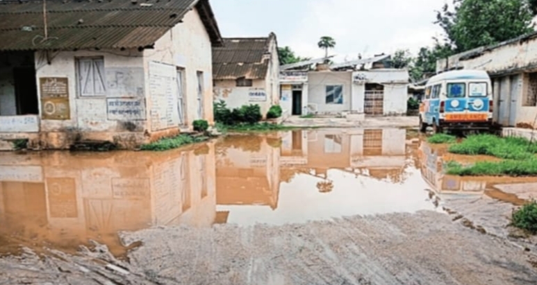 balrampur,   truth of the municipality ,exposed in the rain