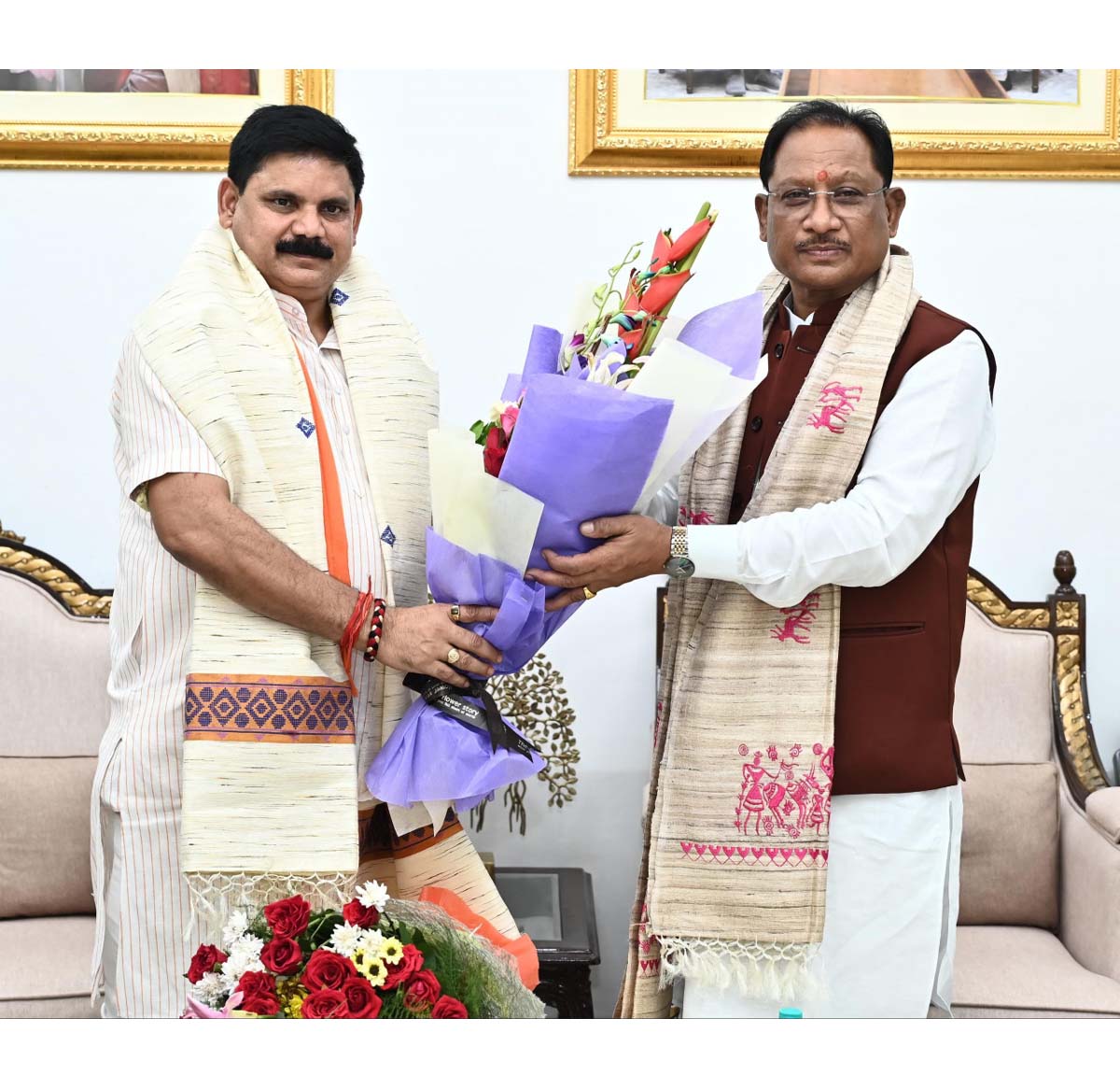 raipur, Union Minister of State,Chief Minister Say