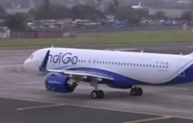 indore, Indigo flight, emergency landing 