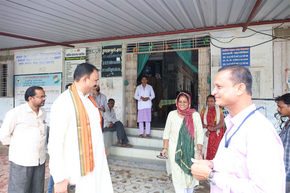raipur, Health Minister,surprise inspection 