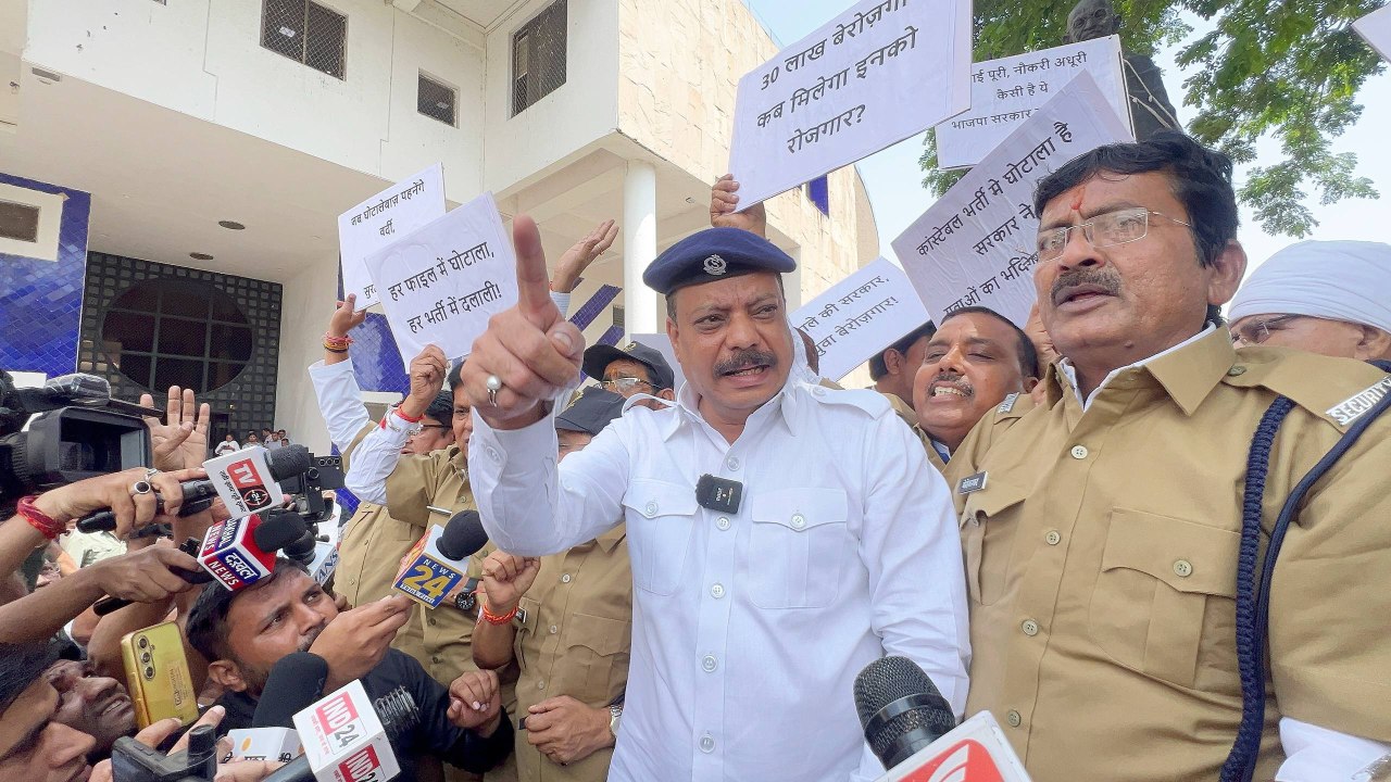 bhopal, Congress MLA ,wearing khaki uniform