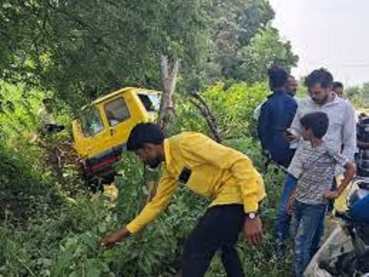 sehore,  school bus carrying children , overturned on the road