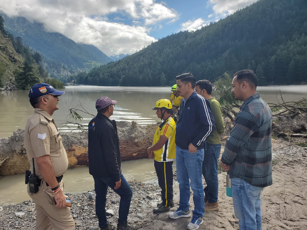 uttarkashi, Harshil is in danger , Bhagirathi river