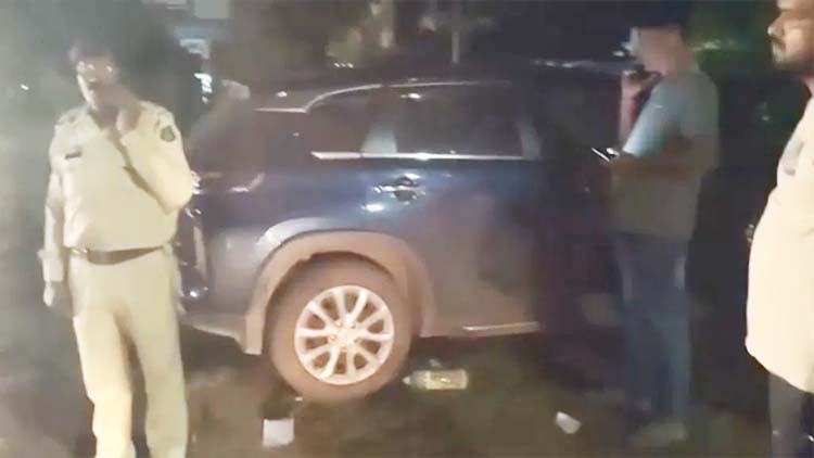 raipur, Mentally ill youth dies, suffocation in a closed car