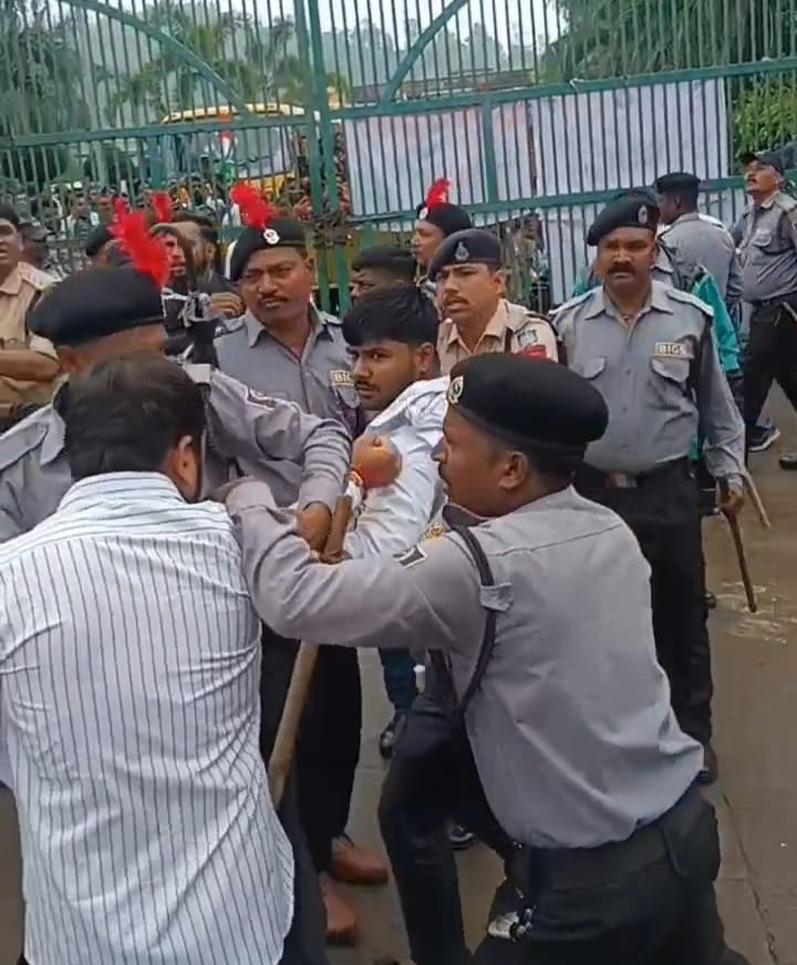 anppur, Dispute between two parties ,over alleged irregularities 