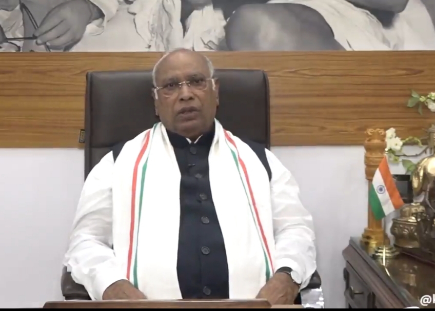   new delhi, Kharge accused , voter list