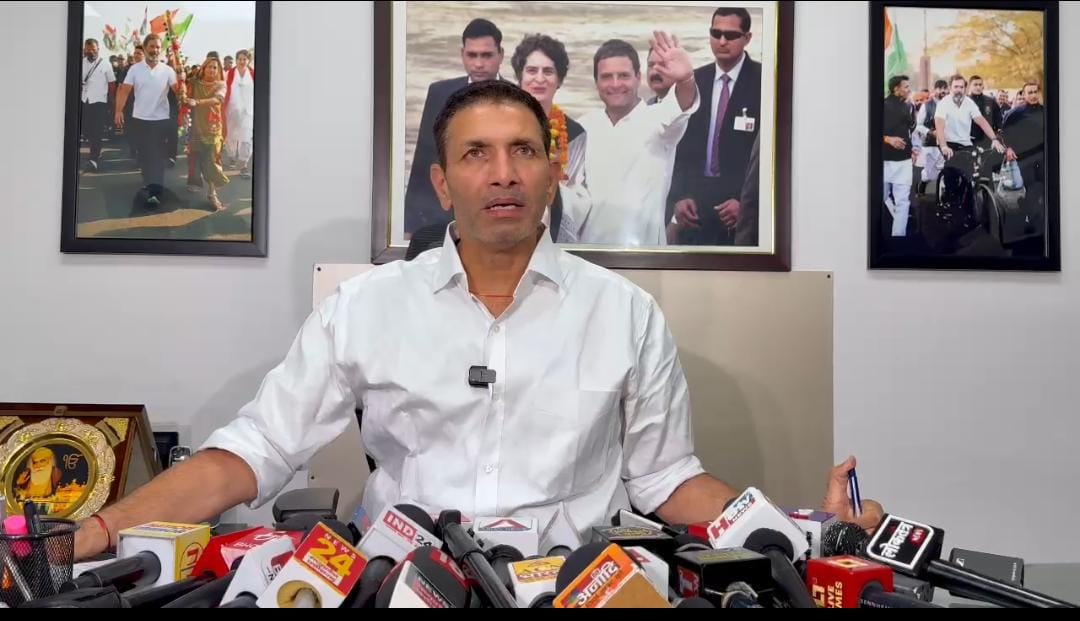 bhopal, Jeetu Patwari, surrounded the government 