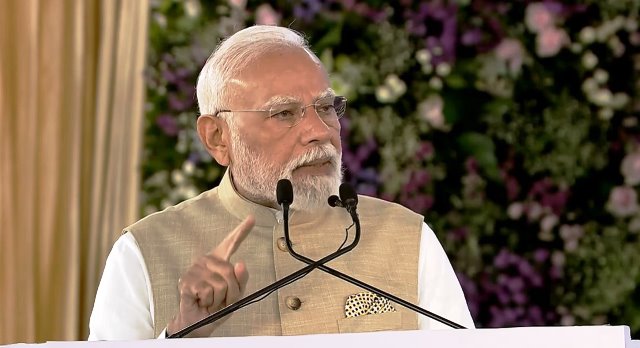 ahamdabad,  electric vehicles, Prime Minister