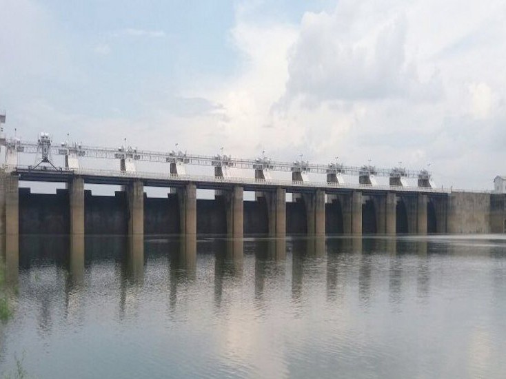 seoni, Four gates   opened, Bhimgarh Dam