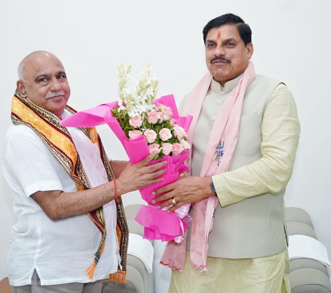 bhopal, Chief Minister Dr. Yadav, wished BJP State President  
