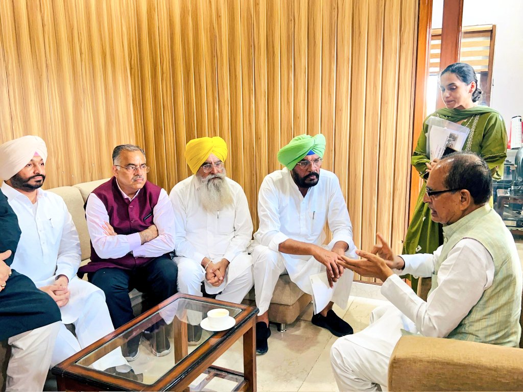 chandigarh, Two teams ,Center started survey 