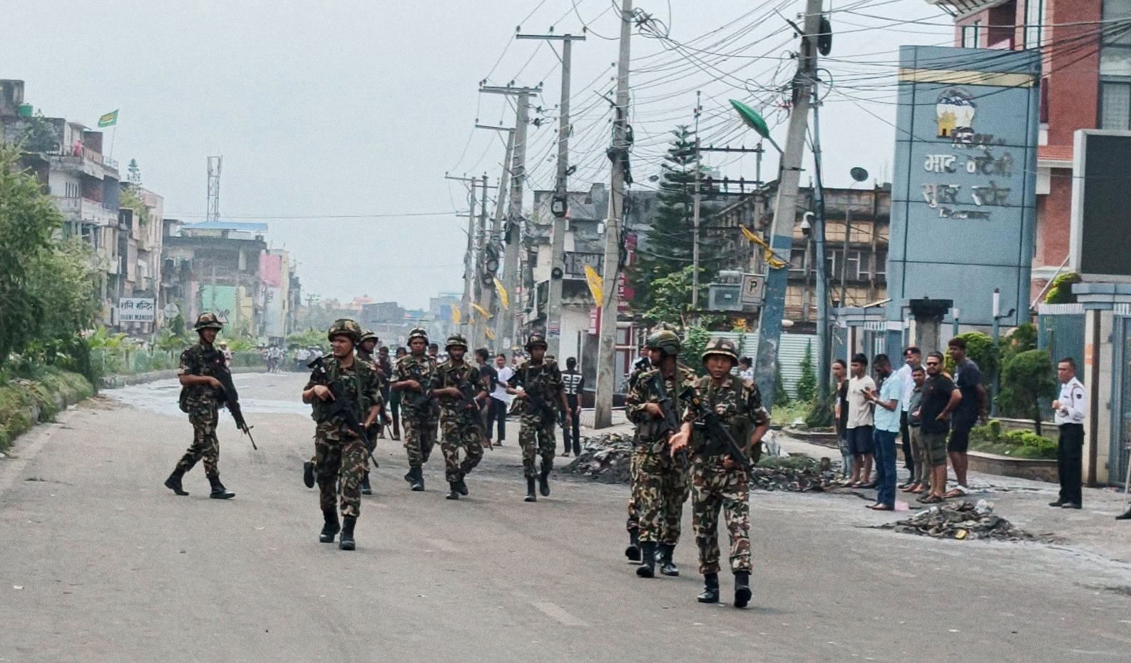 patna, Indian border sealed,crisis in Nepal