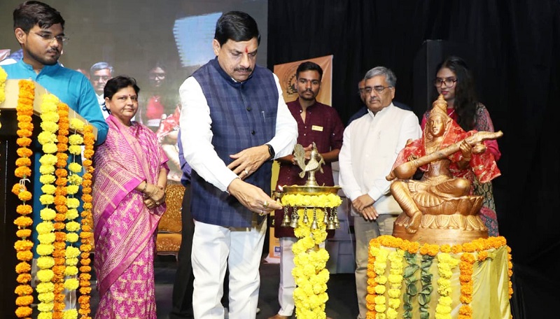 bhopal, Hindi  identity , Dr. Yadav