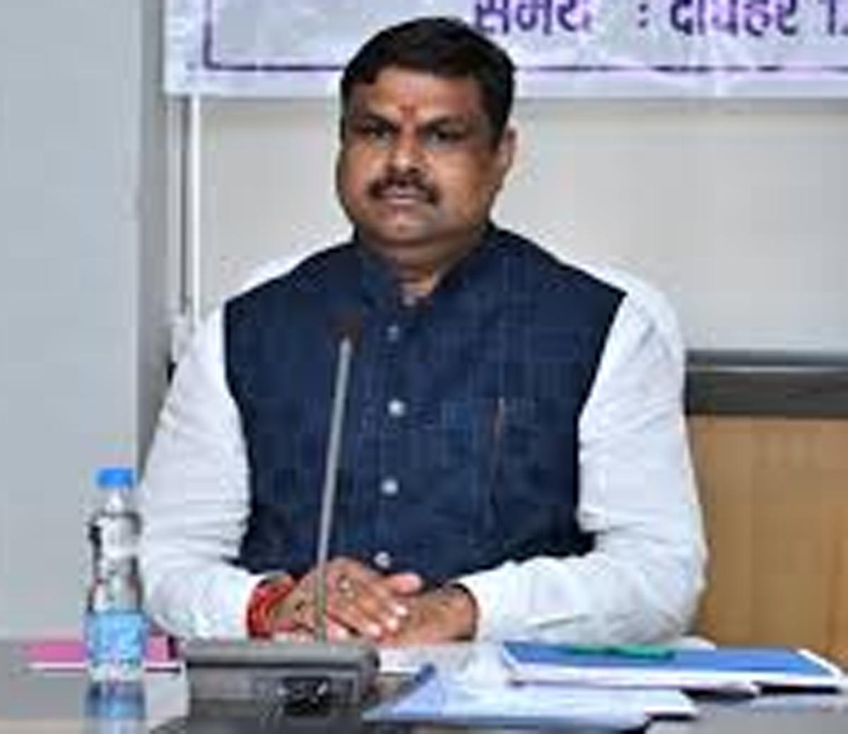 raipur, Chhattisgarh Education Minister, visit to Gujarat  