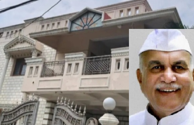 bhopal,Two licensed guns ,Rajkumar Patel