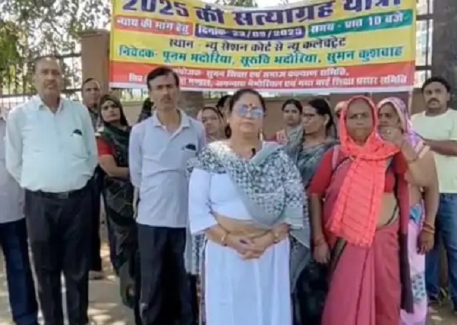 bhopal, Two widowed women , euthanasia 