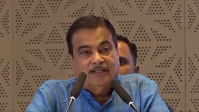 new delhi, Biofuels   permanent solution, Gadkari