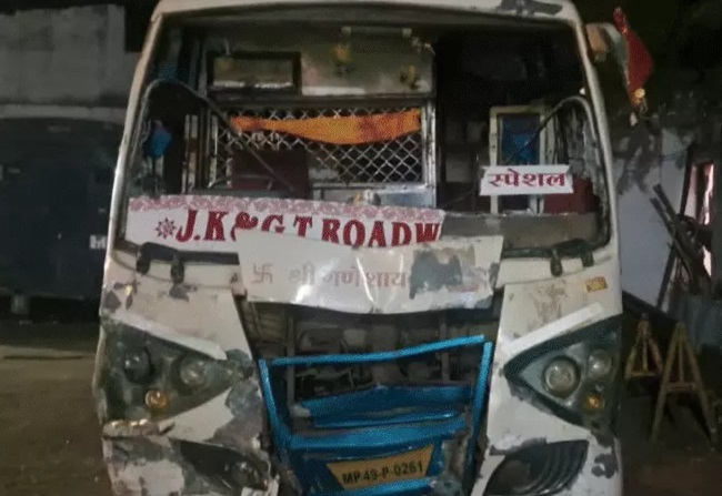 jabalpur, Uncontrolled bus, Navratri bhandara 