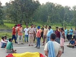 korba,   woman was hit , villagers blocked 