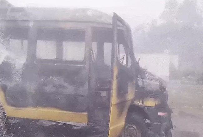 indore,  moving school bus ,children caught fire