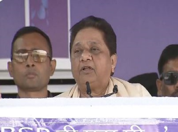 lucknow, SP remembers,  Mayawati