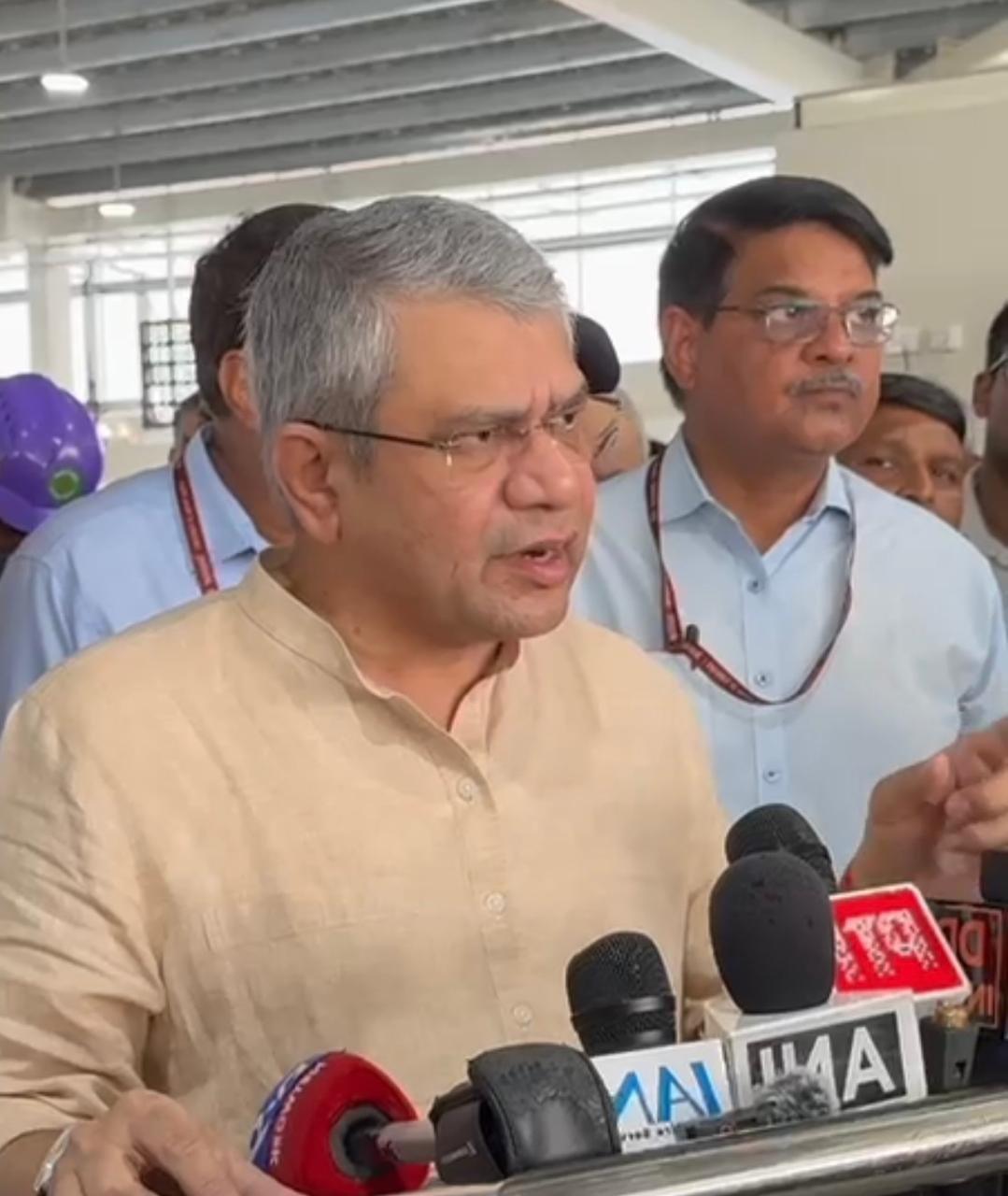 new delhi, Government , Akhilesh Yadav