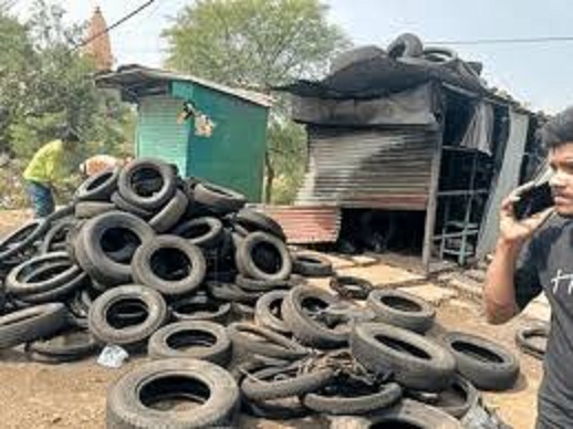 vidisha, Fire breaks out , tyre-tube shop 