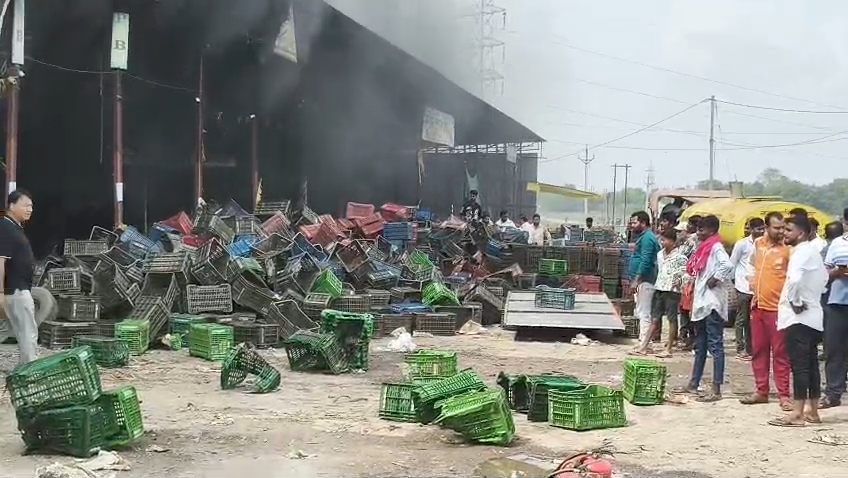 raipur,   massive fire broke out, Bhatapara 