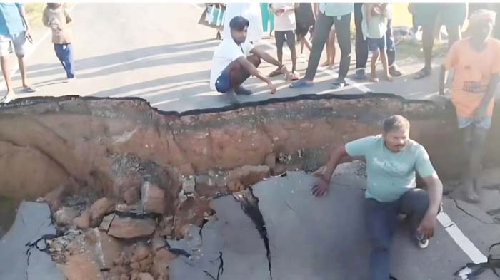 kondagaon, Heavy rains,collapse of the culvert 