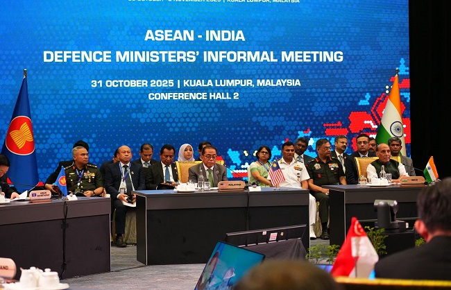 new delhi, ASEAN hails India