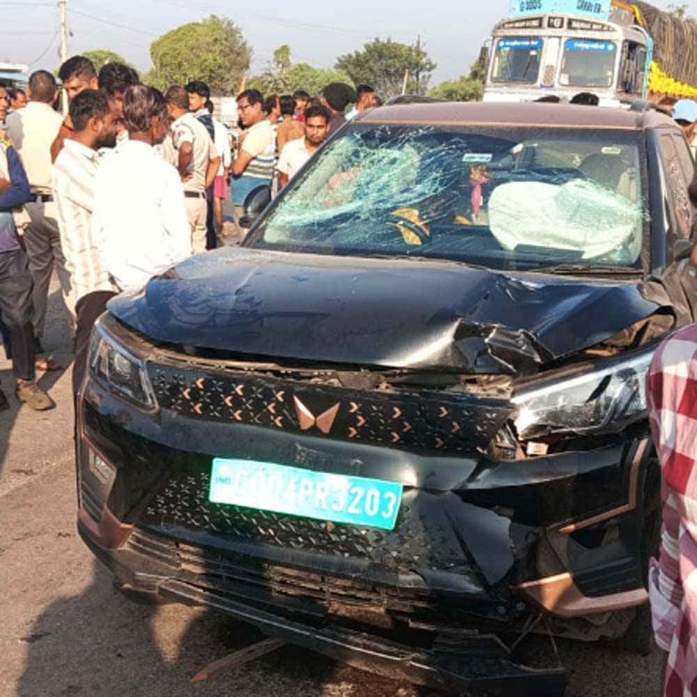 raipur,  car hit, young man 