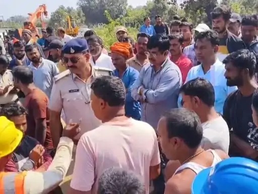 anuppur, Villagers protest , Adani Power Plant