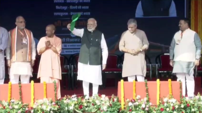 varansi, Vande Bharat train, PM Modi