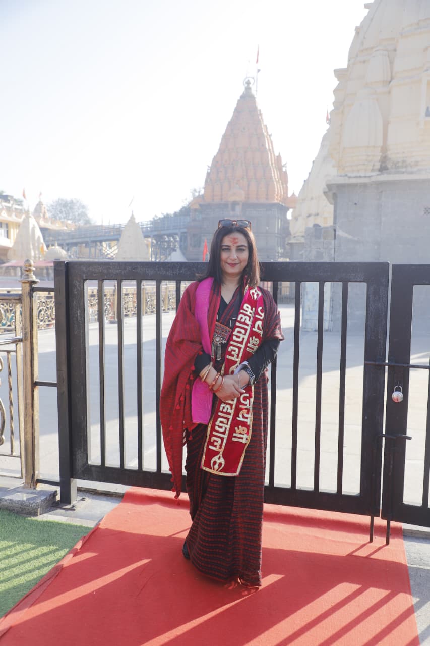 ujjain, Film actress Divya Dutta ,visited Mahakaleshwar