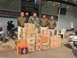 bhopal, Excise department ,seizes liquor  