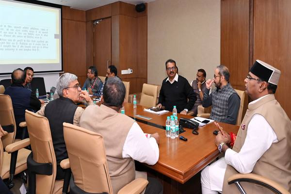 bhopal, Minister Sarang ,took a review meeting  