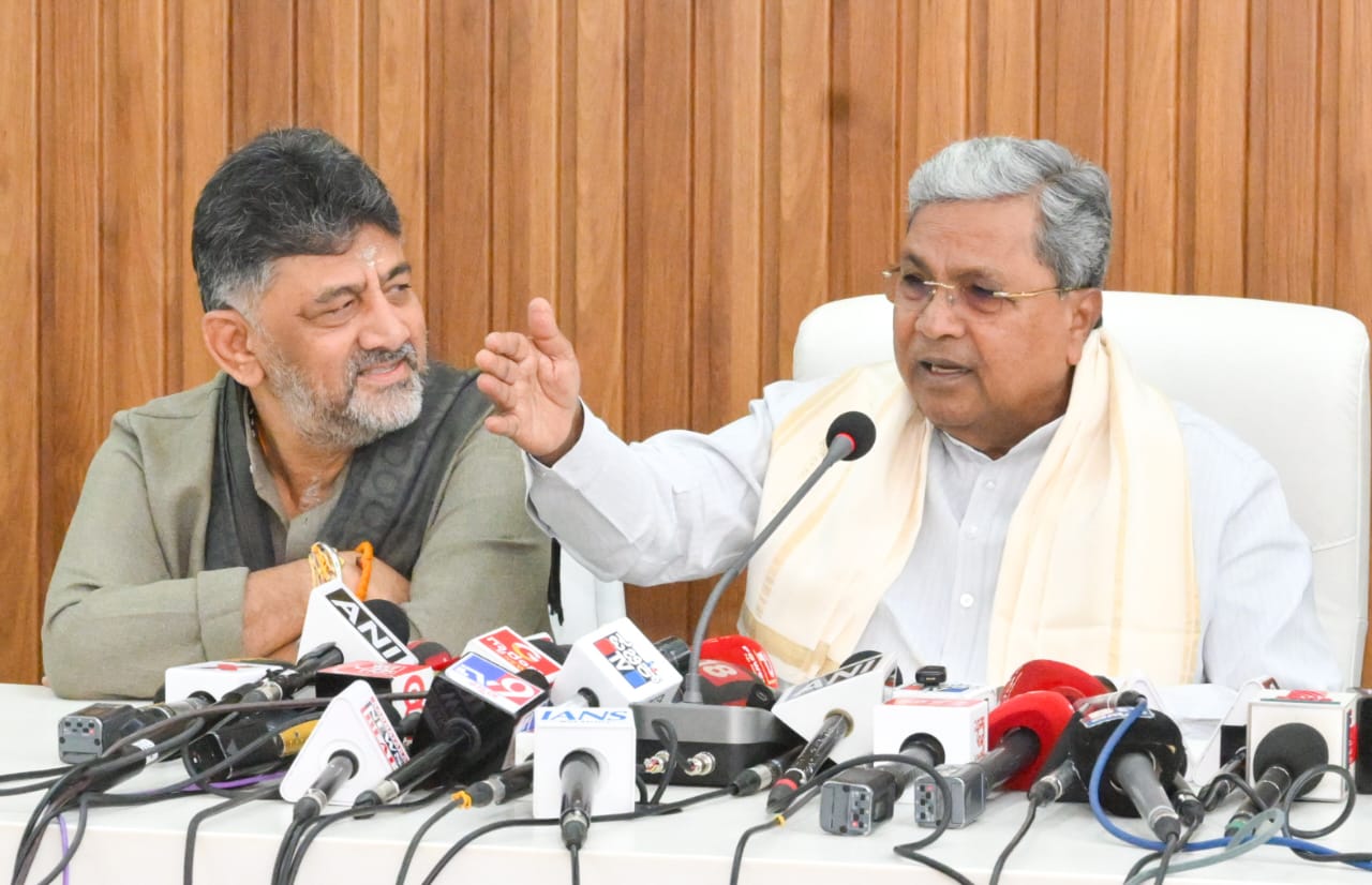 bengluru, Shivakumar meets Siddaramaiah , leadership change  