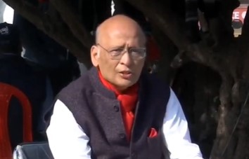 new delhi, Singhvi surrounded, government