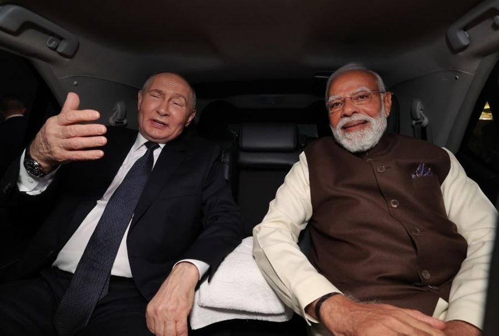 Delhi,Russian President,PM Modi,grand welcome,President Putin