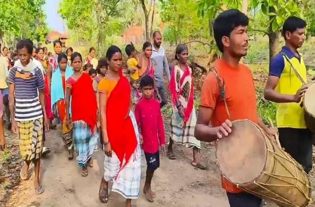 Kondapalli,Mobile network,reaches,villagers overjoyed