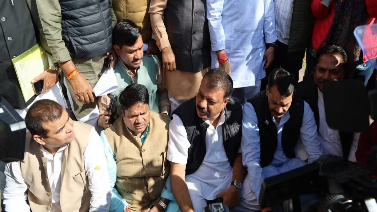 MadhyaPardesh,Controversy erupts,Assembly over renaming of MNREGA