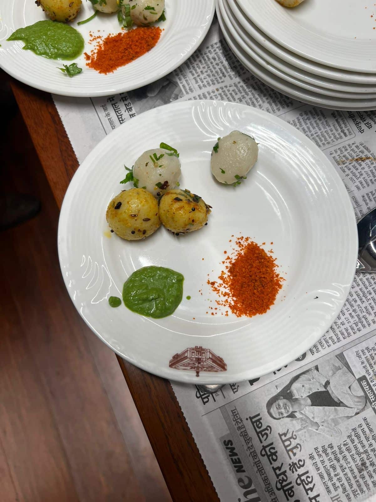 Delhi ,Parliament,unique meeting,Priyanka Gandhi and Nitin Gadkari